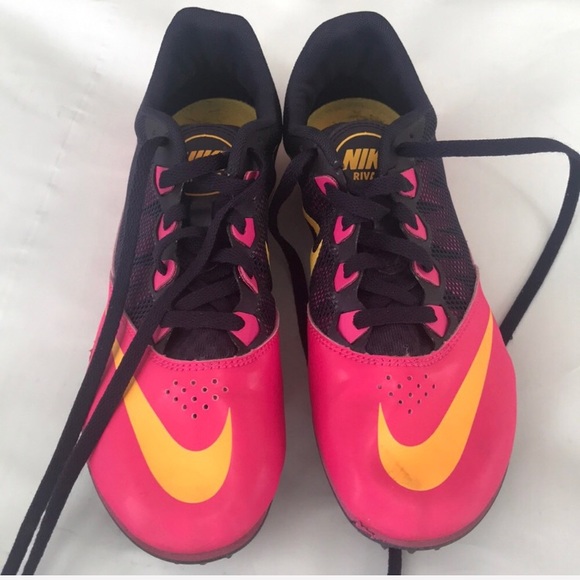 Nike Shoes - In good condition Nike Track shoes !